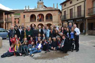 A group shot of the Ayllon families during their visit to Spain.