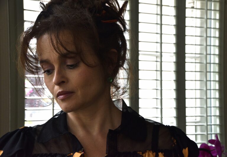 La Maison Helena Bonham Carter Netflix Helena Bonham Carter's Grandparents Were War Heroes | Hadassah Magazine